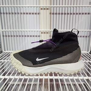 나이키 ACG 마운틴 플라이 고어텍스 CT2904-001 260mm