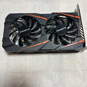 기가바이트 RX460 팝니다.