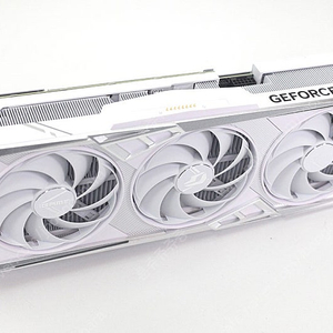 RTX 4070 Super / 4070Ti Super / 4080 Super Vulcan White (불칸 화이트) 구합니다.