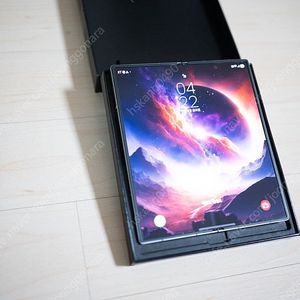 삼성 갤럭시 폴드 6 실버. 256gb 판매합니다.