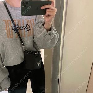 프라다 버킷 미니백