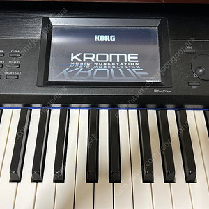 Korg krome 88 건반 (케이스 O)