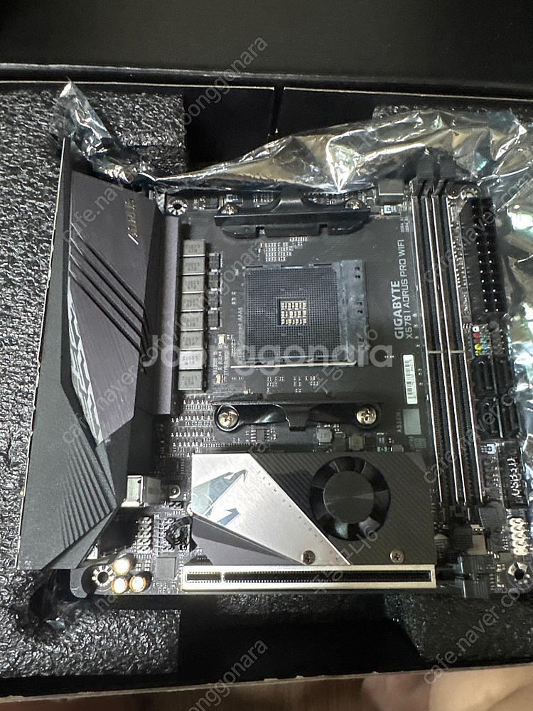 기가바이트 gigabite x570i aorus pro...--4