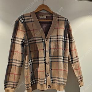 버버리 울 체크 가디건