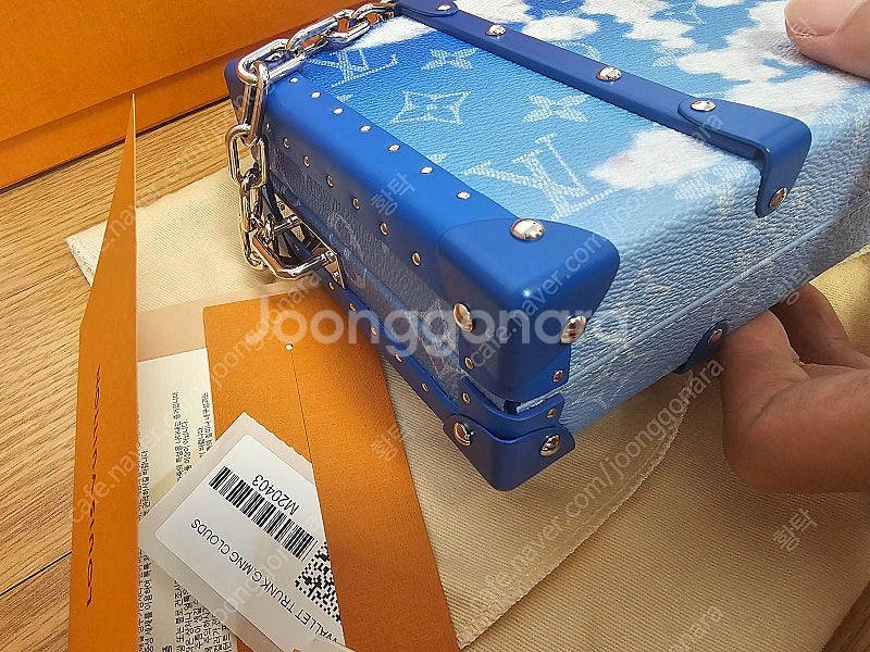 루이비통 버질아블로 클라우드 하드 트렁크 클러치백 볼가...--7