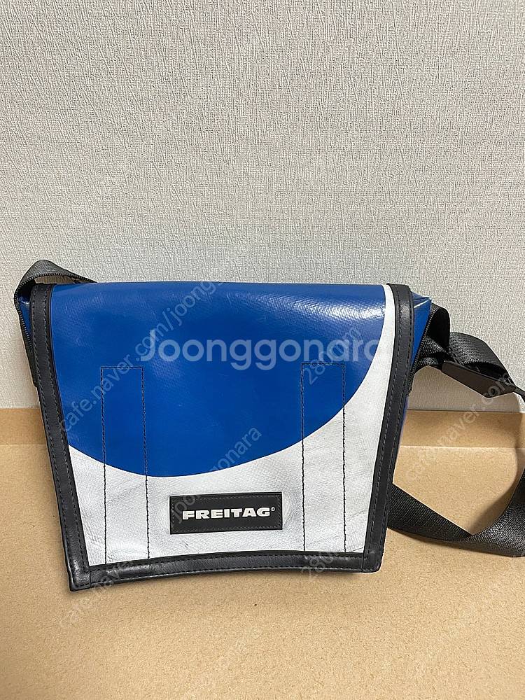 프라이탁 라씨--0