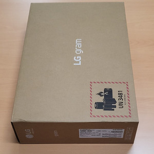 [미개봉]LG전자 그램17 17ZB90R i7/32GB/512GB 노트북 판매합니다