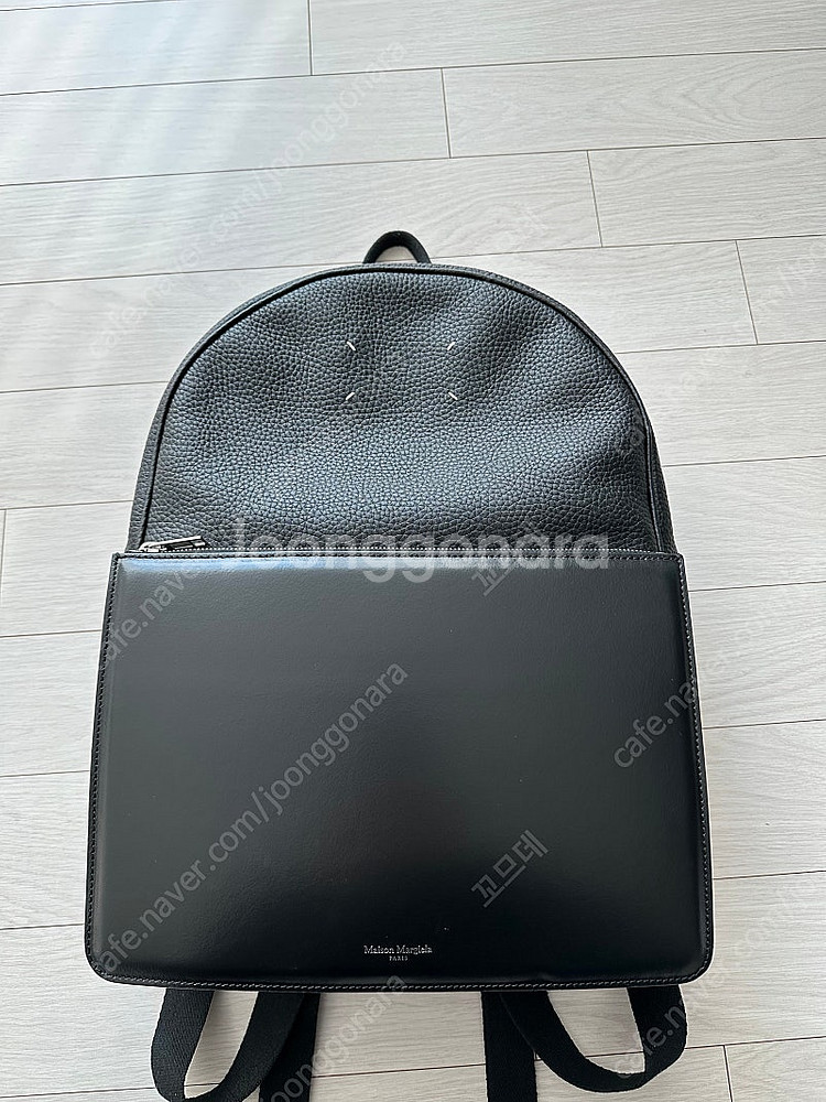 [새상품] 메종 마르지엘라 가죽 백팩 S55WA0128...--0