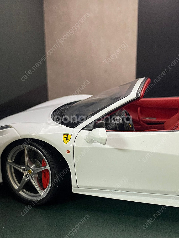 1:18 페라리 458스파이더 핫휠 엘리트 다이캐스트--9