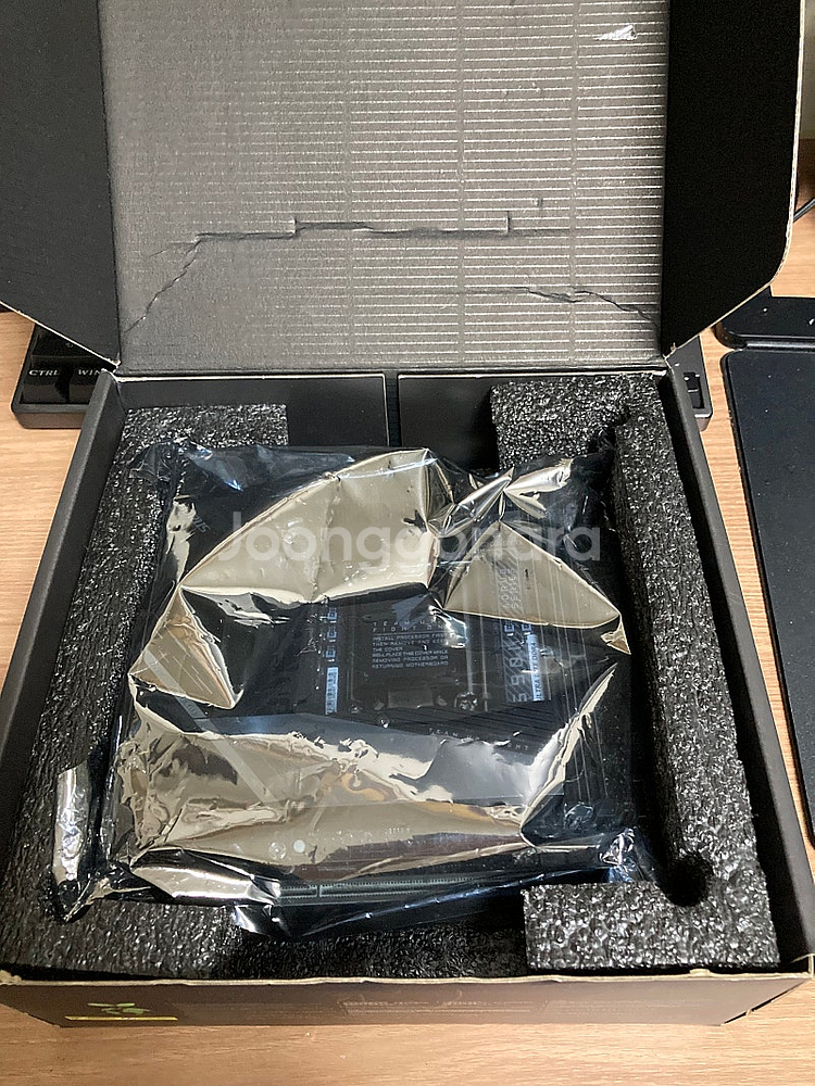 기가바이트 Z690I Aorus Ultra Lite D...--1