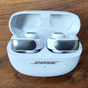 [판매] 보스 울트라 오픈 무선 이어폰 판매합니다.