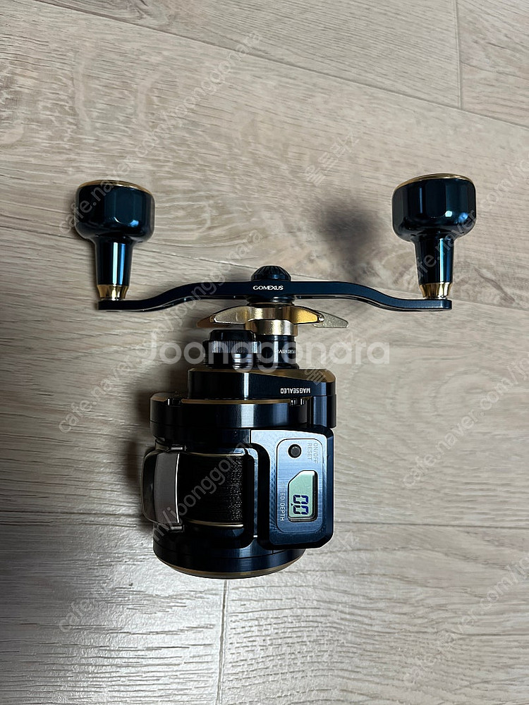 다이와 솔티가IC 300L 좌핸 6.3 팝니다.--3