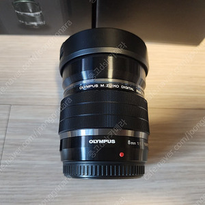 올림푸스 8mm f1.8 pro , 17mm f1.2 pro , 45mm f1.8 , 75mm f1.8 렌즈 판매합니다.