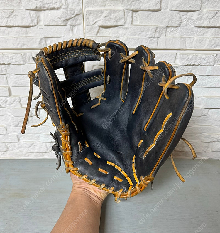 어텀블라썸 내야 11.75인치 야구 글러브 이미지