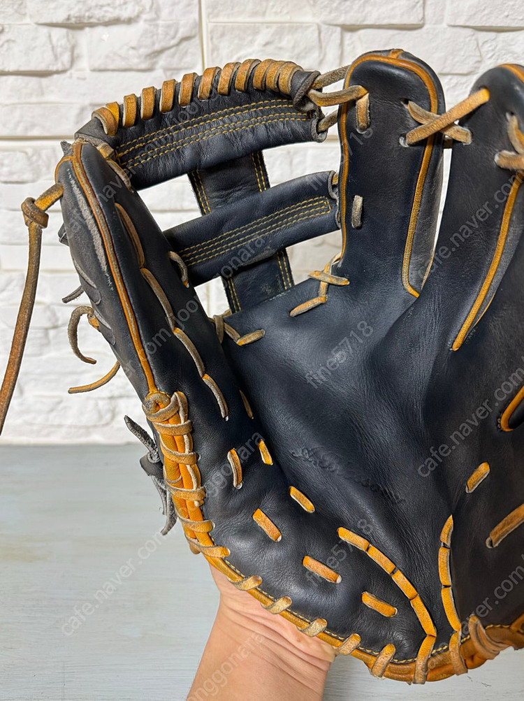 어텀블라썸 내야 11.75인치 야구 글러브 이미지