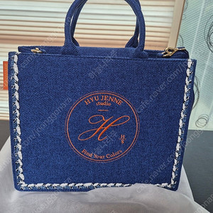 휴스튜디오 라푸백