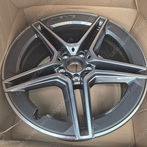 w223 s400d amg 19인치휠 1개 새상품 팝니다