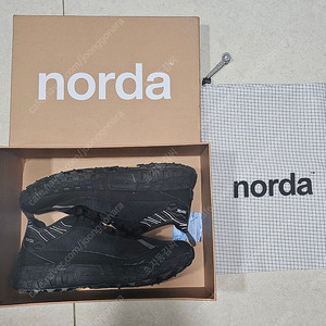 norda 노다001 스텔스블랙 US 9.5 [M]