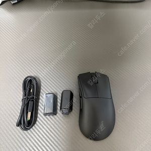 레이저 데스에더 v3 하이퍼스피드 + 하이퍼 폴링 동글 판매합니다.