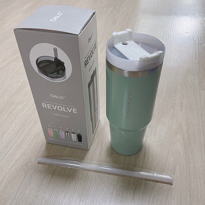 [새상품] 오슬로 리볼브 텀블러 900ml (택포)
