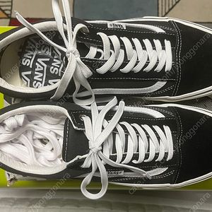 반스 x 팔라스 스케이트 올드스쿨 블랙 화이트 290mm