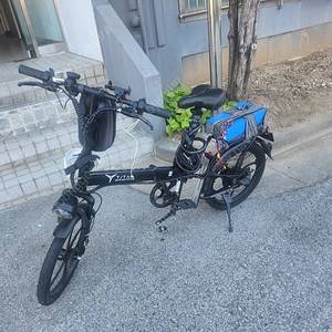 배터리만 없는 2024년식 TITAN 700 전기자전거를 팝니다.(48v/500w)