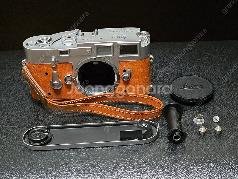 라이카 leica m3 바디, 기타 액세서리 일괄 판매--0