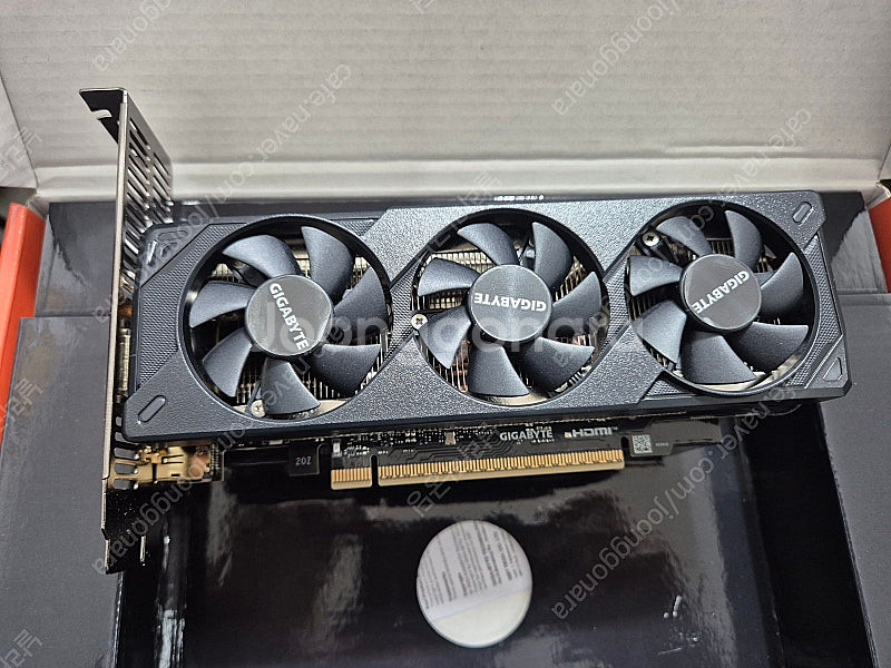 기가바이트 RTX5060 8g lp 로우프로파일--1