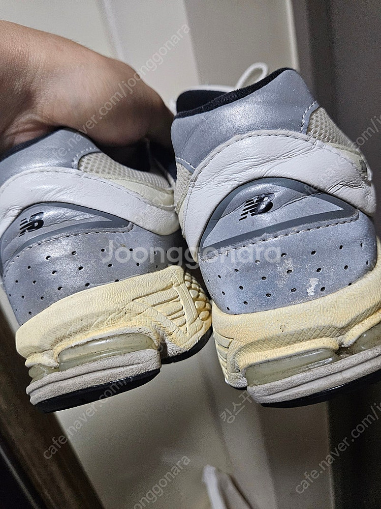 (280) 뉴발란스 & 디스이즈네버댓 2002R 화이트--4