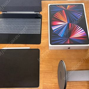 M1 아이패드 프로 5세대 Wifi 256기가 A급+구조독 매직키보드+마그네틱 스탠드=95만원