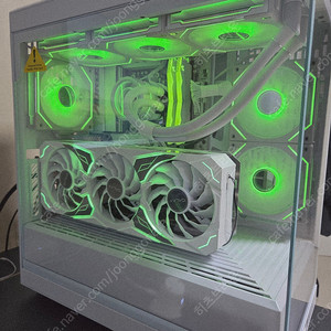 부산개인 직거래만 7800x3d 4080 super 화이트본체