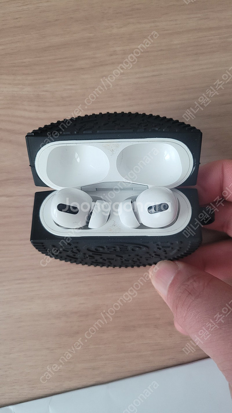 에어팟프로 1세대 이어폰2개, 본체, 실리콘 케이스 판...--0