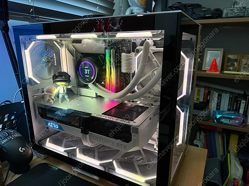 조립 PC i7-13700K RTX4080 + 모니터 이미지