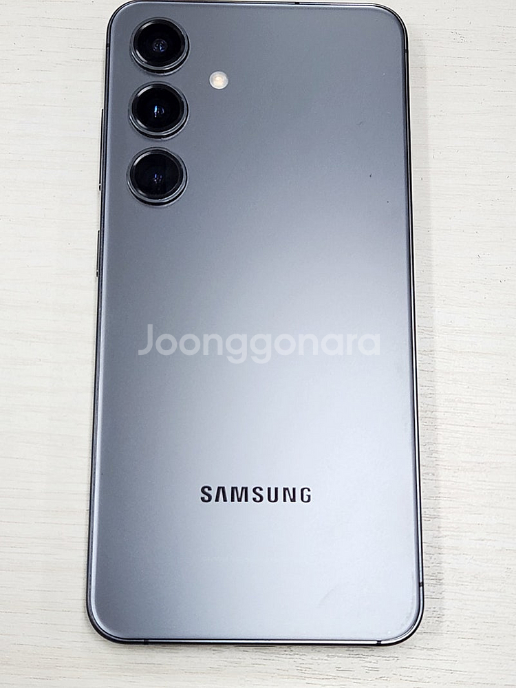 갤럭시 S24 블랙색상 256용량 새상품컨디션 초SS급 단말기 52만 판매합니다--2