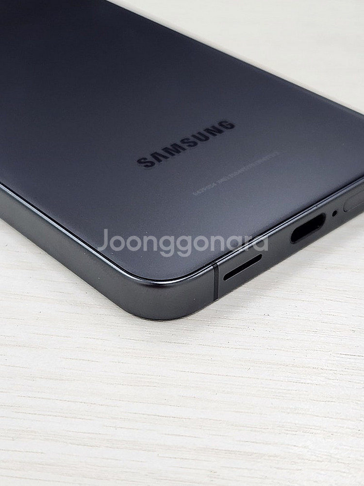 갤럭시 S24 블랙색상 256용량 새상품컨디션 초SS급 단말기 52만 판매합니다--5