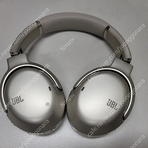 소니 WH-1000XM3 JBL Tour One M2 무선 헤드폰