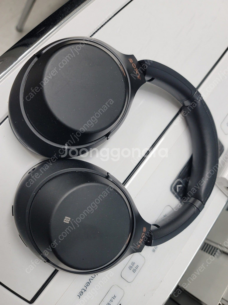 소니 WH-1000XM3 JBL Tour One M2 ...--7