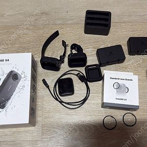 인스타360 x4 풀세트 gps리모컨 팝니다