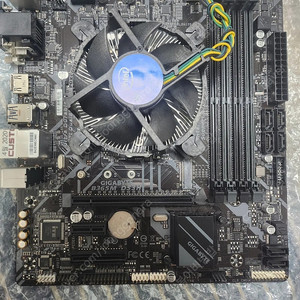 인텔 i5-9400 CPU와 보드 세트를 10만원에 팝니다.