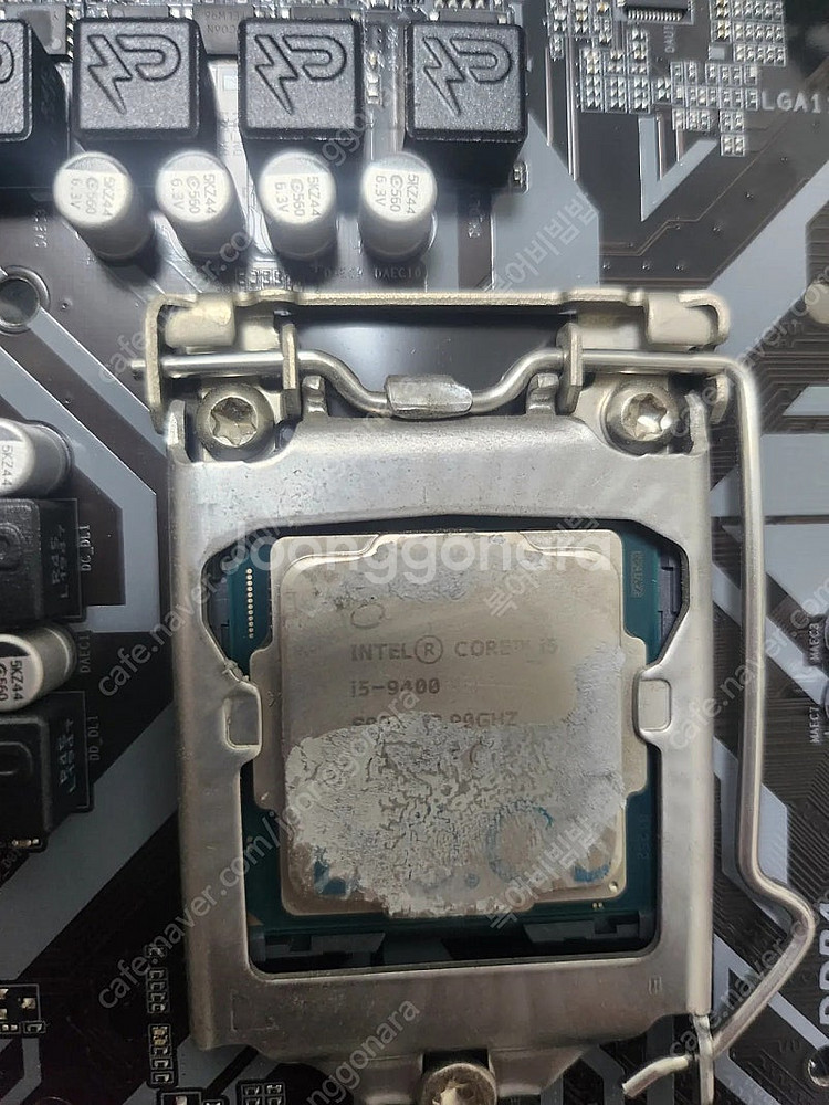 인텔 i5-9400 CPU와 보드 세트를 10만원에 팝...--3