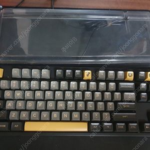 엔데버 무접점 기계식 키보드 35g 팝니다.