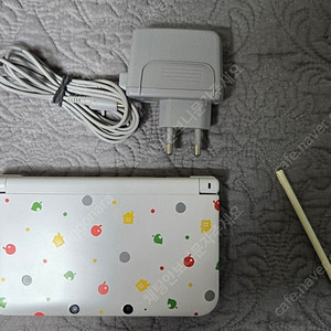 닌텐도 3DS XL 튀어나와요 동물의숲 에디션 정발판