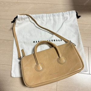 마지셔우드 지퍼스몰백 크링클베이지