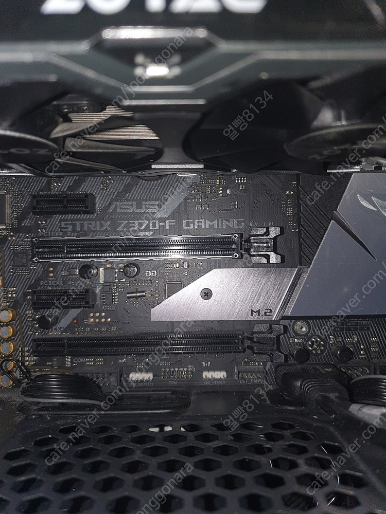 8700K + STRIX Z370-F + ZOTAC 1060 AMP 6GB 반본체 팝니다 이미지