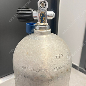 스쿠버다이빙 공기통 팝니다.