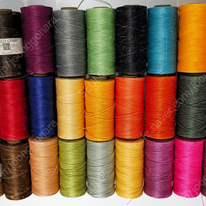 가죽공예, 일반 공예용 왁스실 (0.7mm 220m 27색) 팝니다.