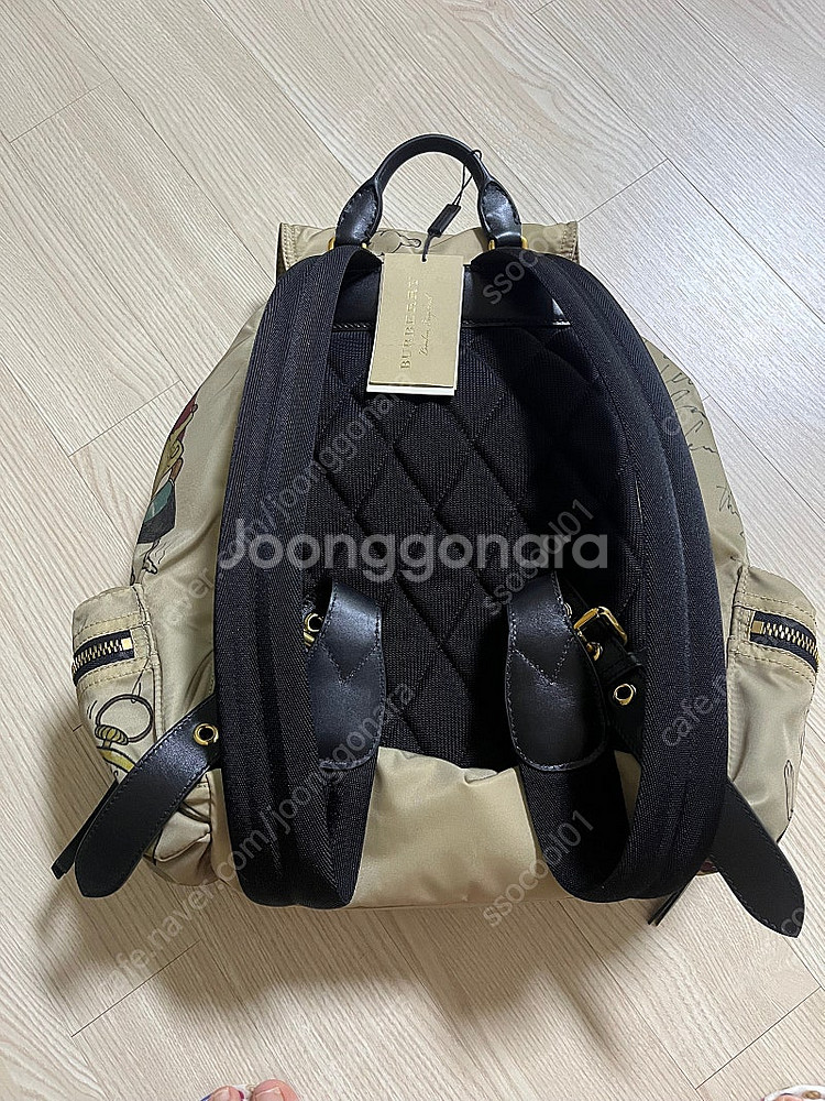 버버리 남성 백팩(새상품)--1