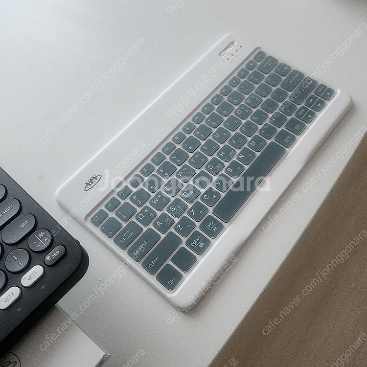 갤럭시 탭 S10+ 5G 512GB, 키보드 케이스 북...--4