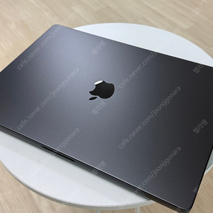 맥북프로 16인치 M4pro 스페이스 블랙 팝니다.