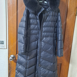 샤트렌 인조가죽 롱패딩 팝니다